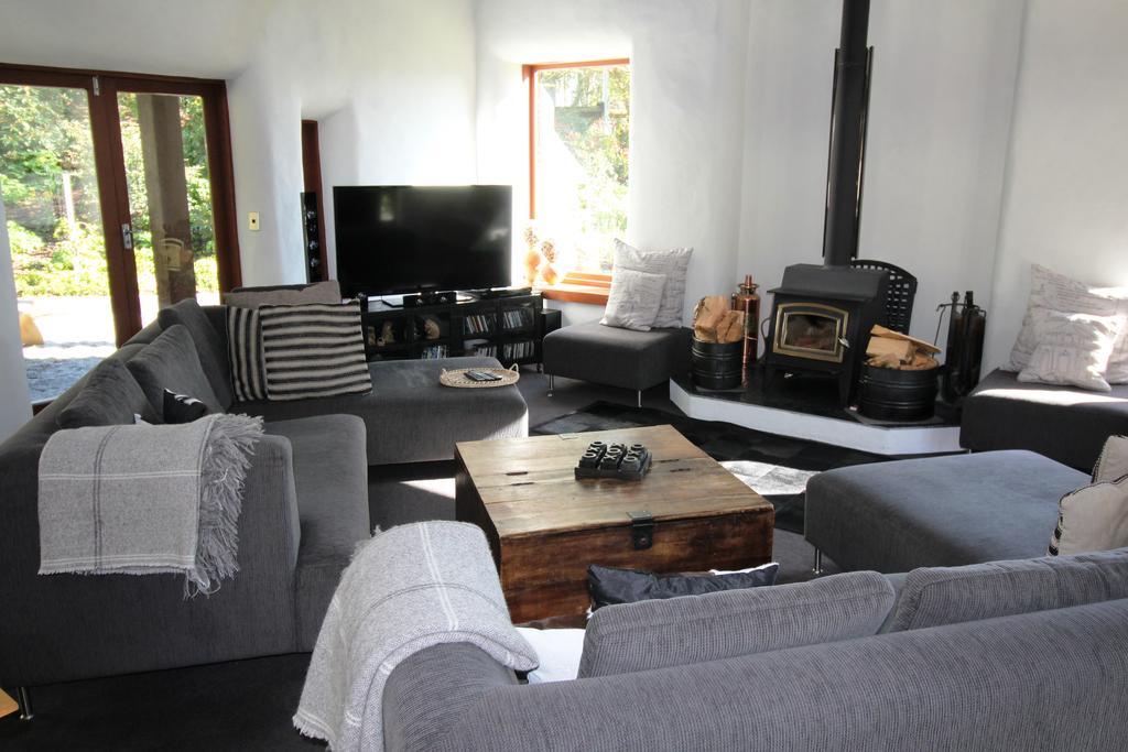 Arthurs Point The Paddock Straw Bale Luxury Holiday House מראה חיצוני תמונה